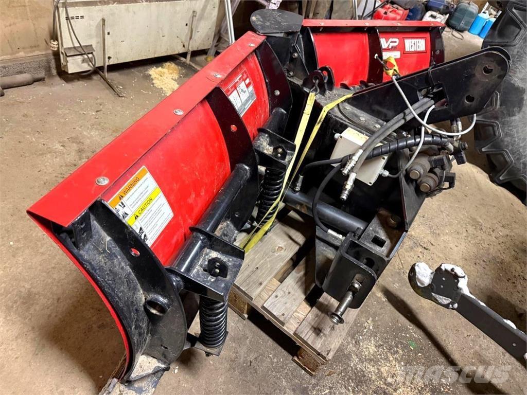 Hilltip Aura Sneeuwschuivers en -ploegen