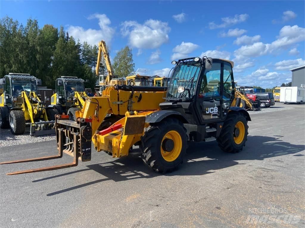 JCB 535-125 Verreikers