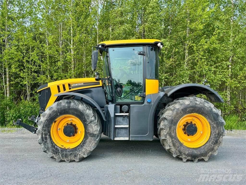 JCB Fastrack 4220 Tractoren