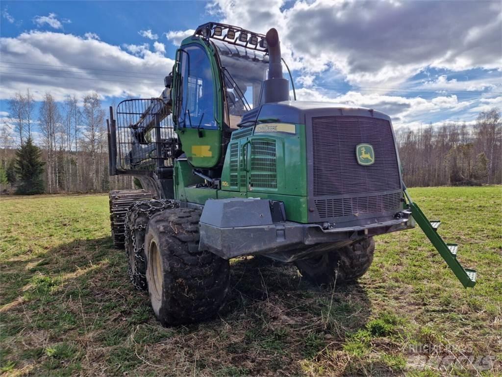 John Deere 1110G Uitrijwagens
