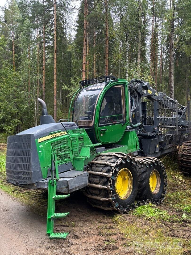 John Deere 1210G Uitrijwagens