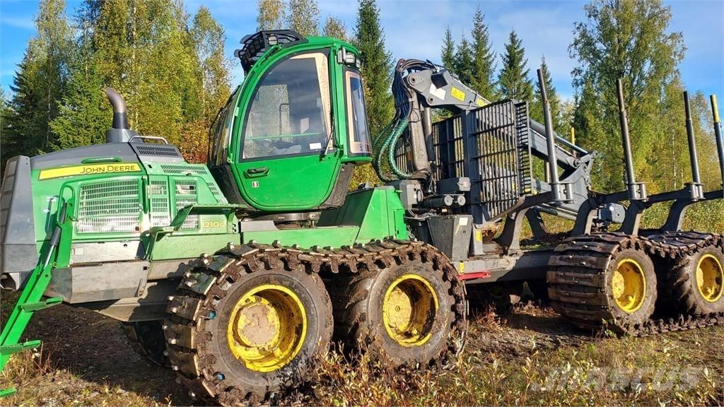 John Deere 1210G Uitrijwagens