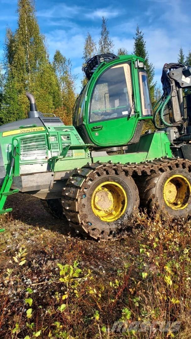 John Deere 1210G Uitrijwagens