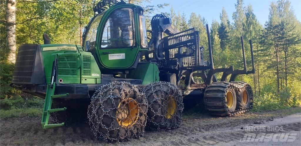 John Deere 1510 E Uitrijwagens