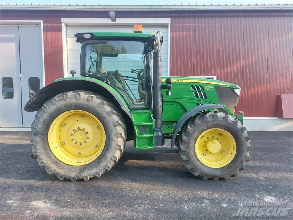 John Deere 6210R Tractoren