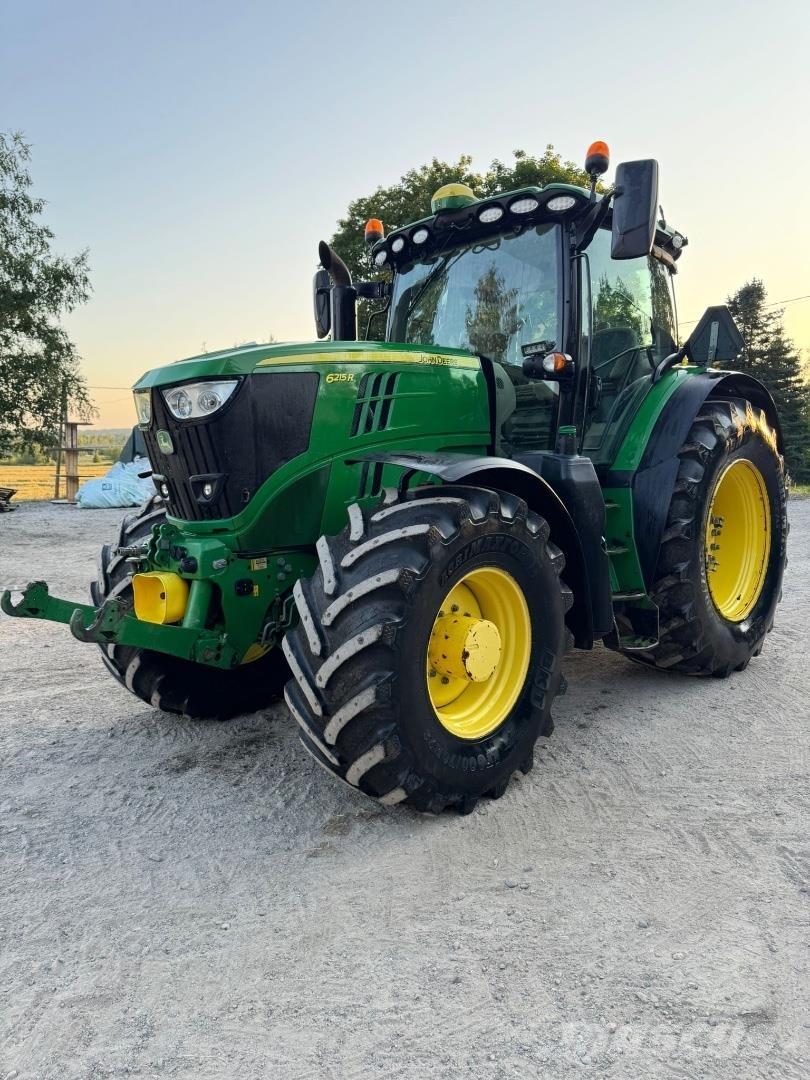 John Deere 6215R Tractoren