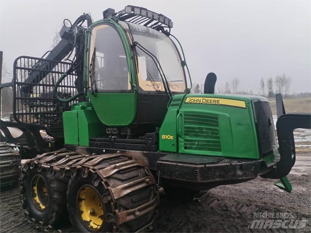 John Deere 810 E Uitrijwagens