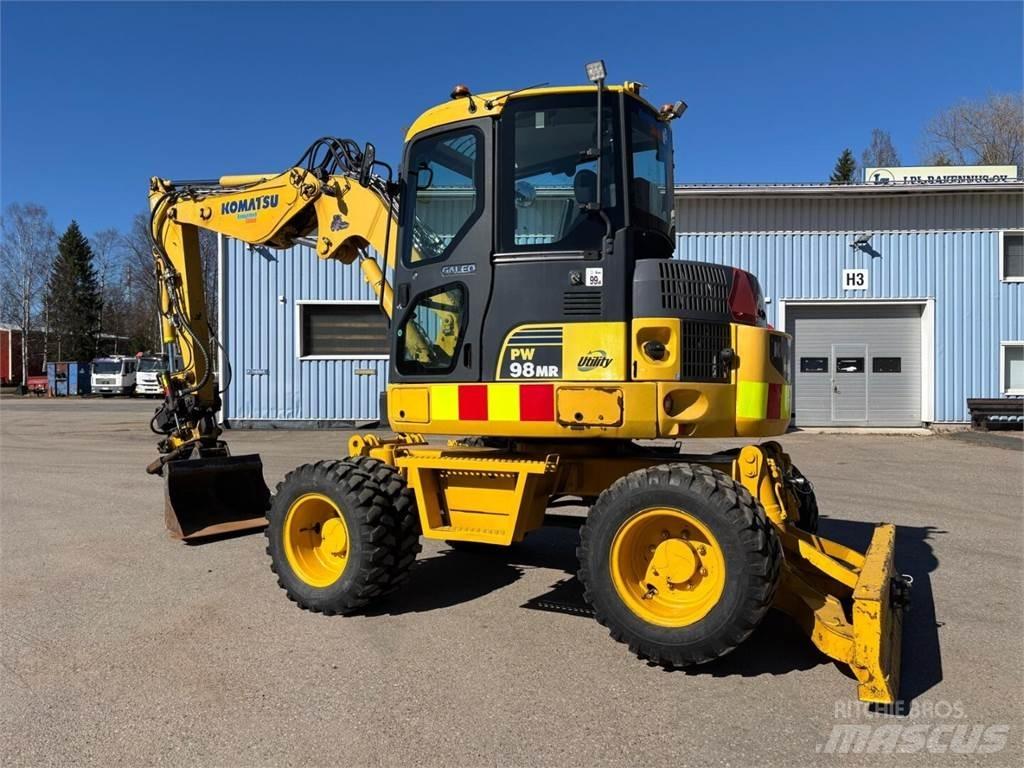 Komatsu PW 98MR-6 Wielgraafmachines
