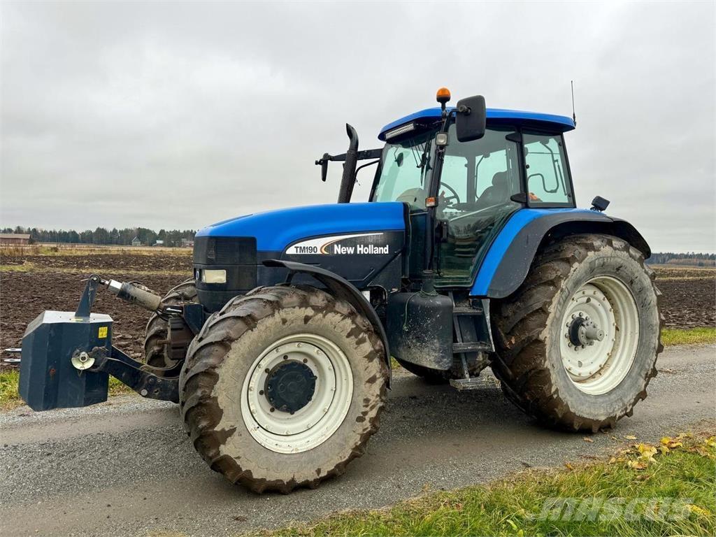 New Holland TM190 Tractoren