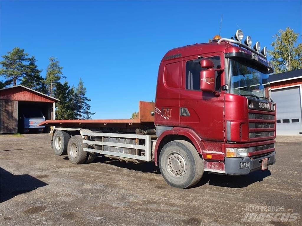Scania 144G 460 Vrachtwagen met containersysteem