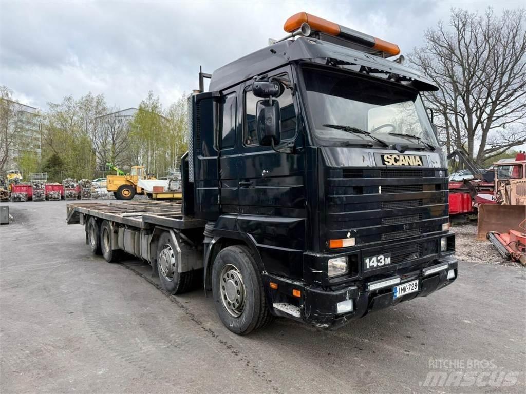 Scania R 143 8x2 Oprijwagen