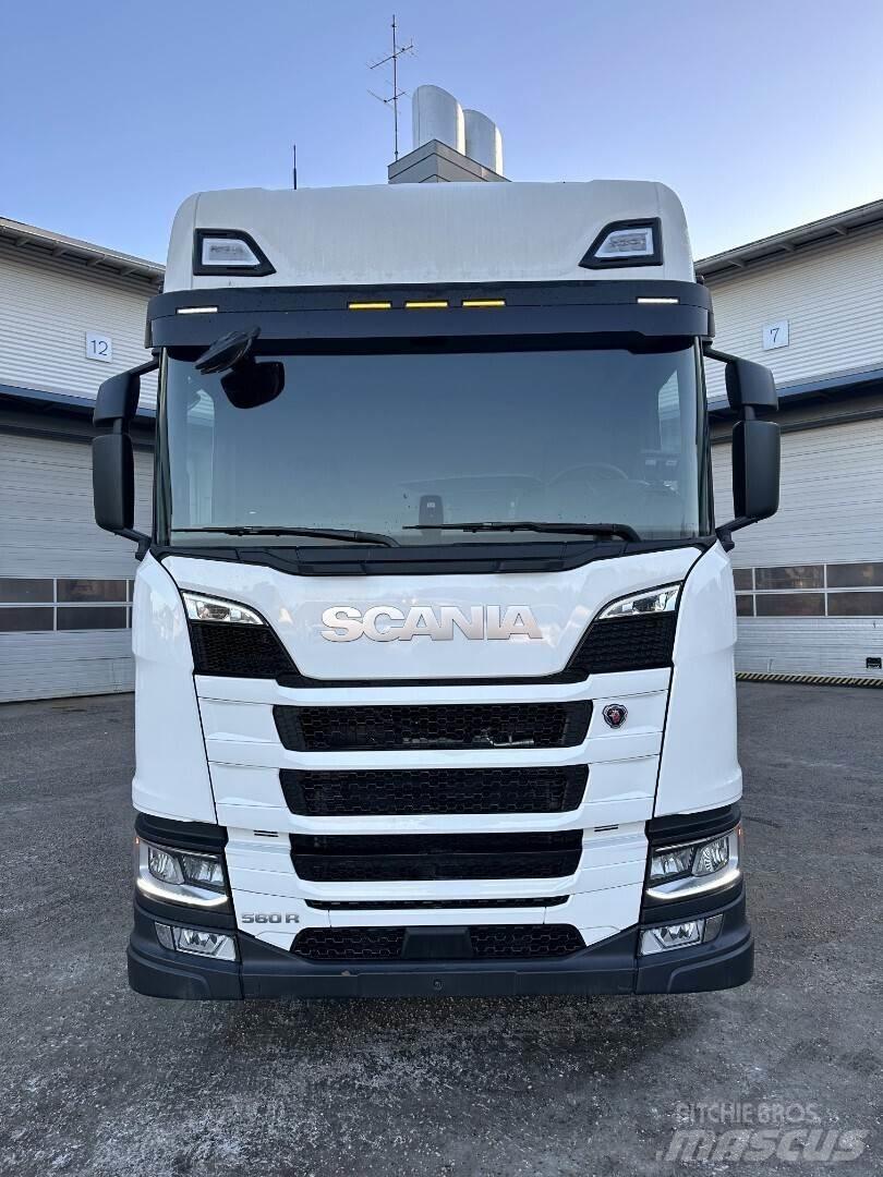Scania R560 6x4 Trekkers