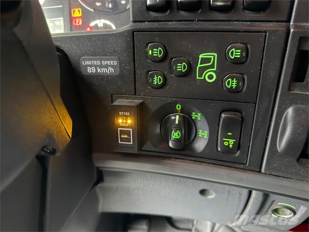 Scania R730 Vrachtwagen met containersysteem