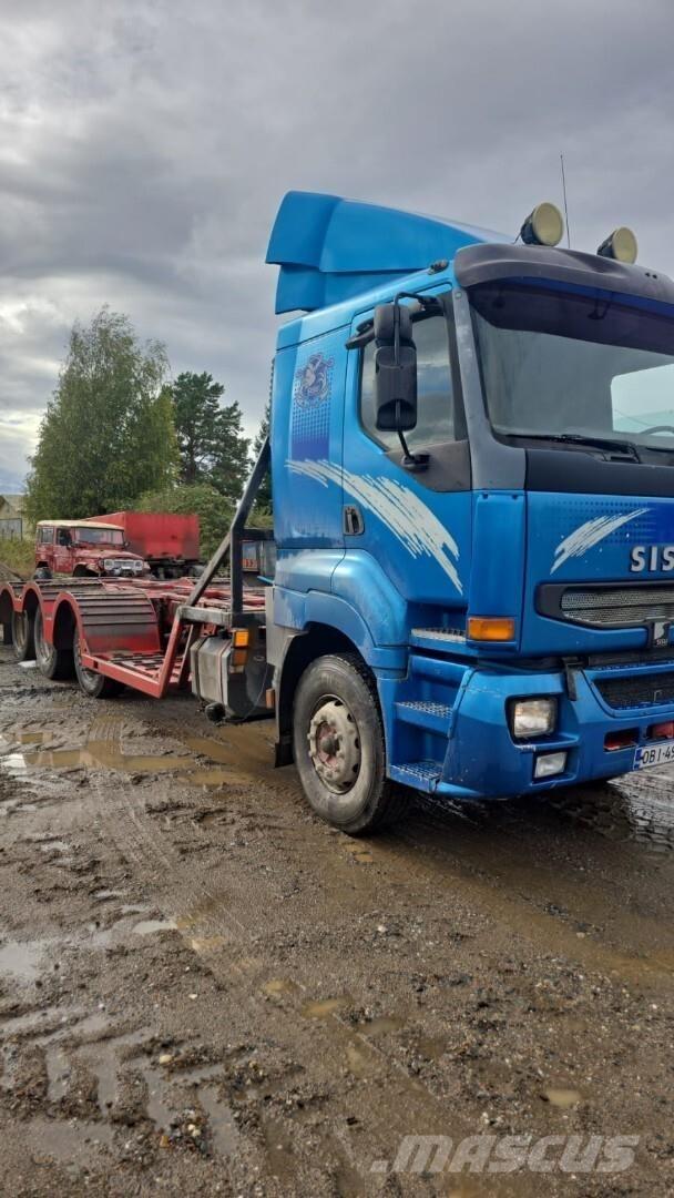 Sisu E12 Vrachtwagens voor bosbouwmachines