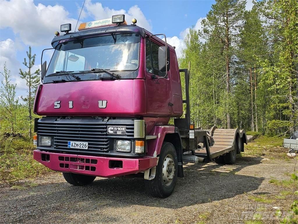Sisu SM 510 6x2 Vrachtwagens voor bosbouwmachines