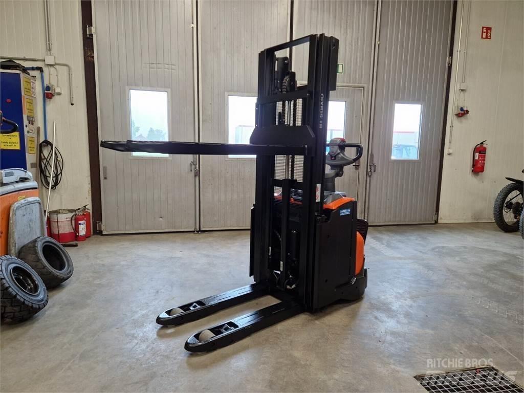 Toyota SWE120L Heftrucks overige
