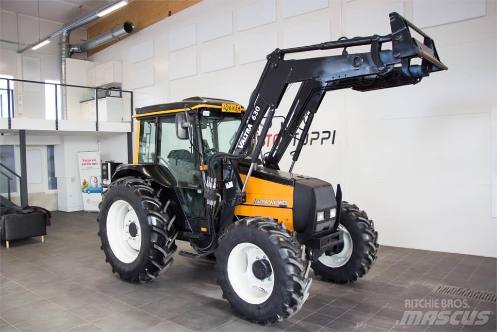 Valtra 800 Tractoren