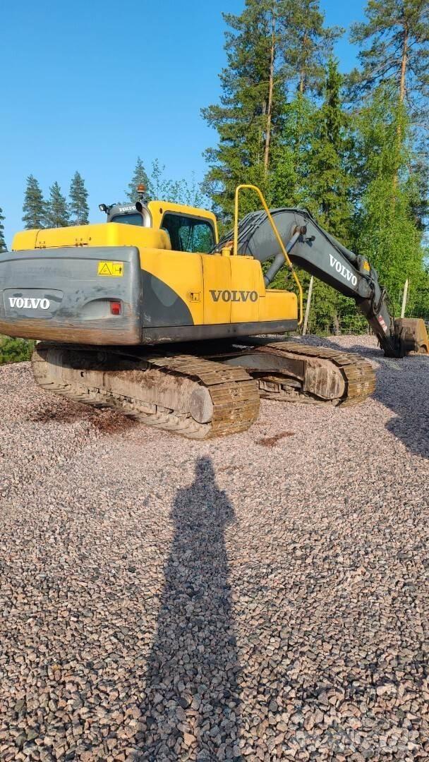 Volvo 210 B Rupsgraafmachines