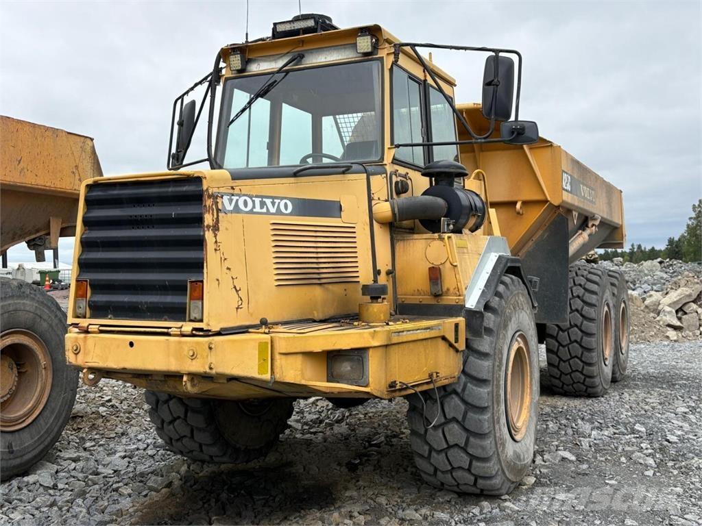 Volvo A 25 C Knik dumptrucks