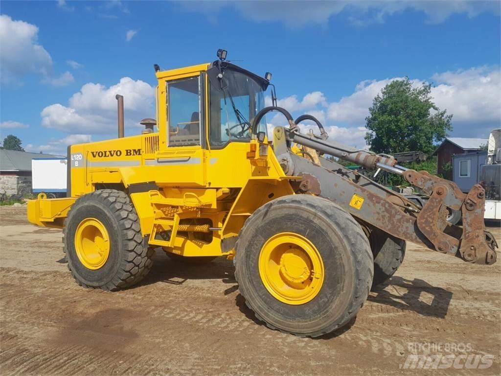 Volvo BM 120B Wielladers