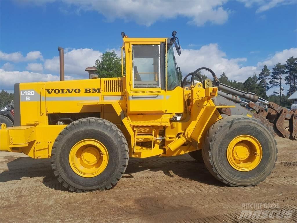 Volvo BM 120B Wielladers