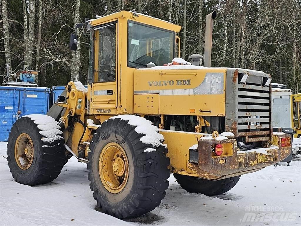 Volvo BM L 70 B Wielladers