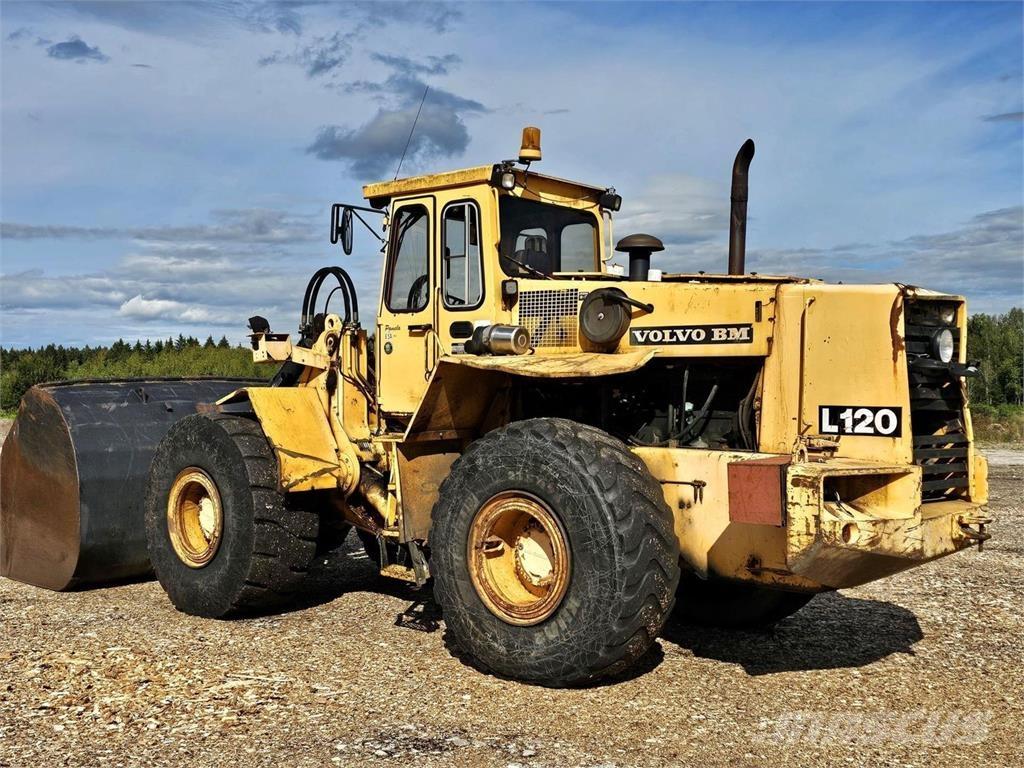 Volvo BM L120 Wielladers