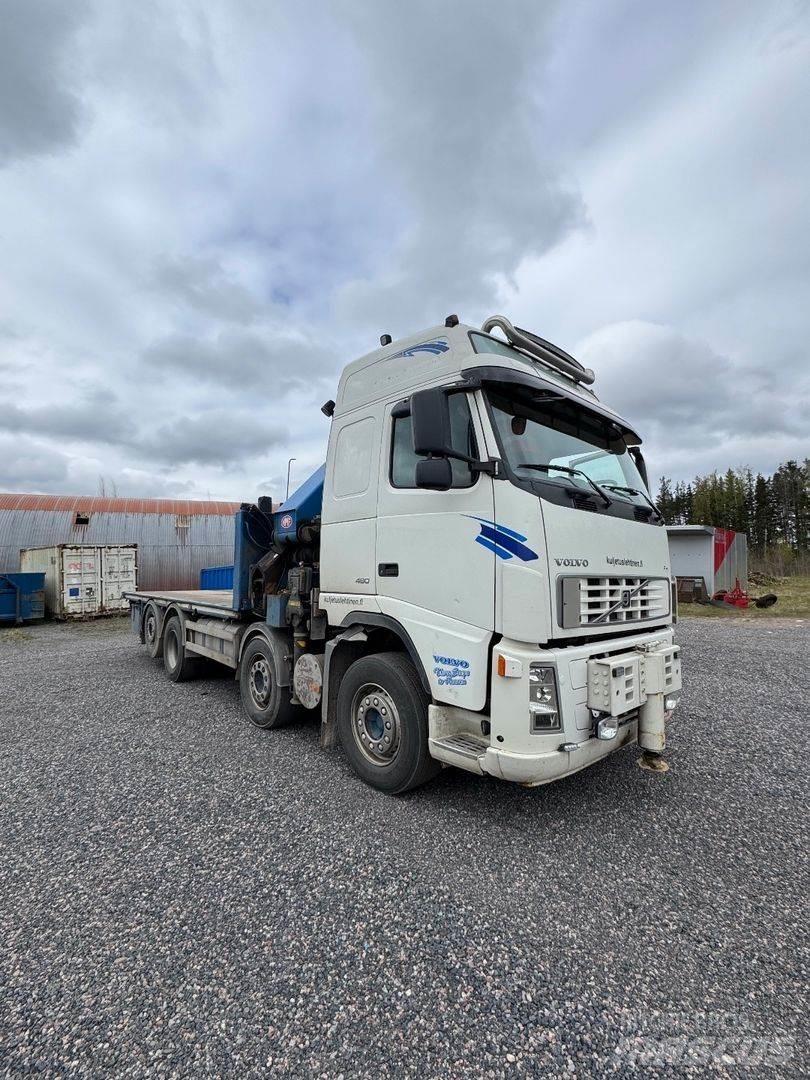 Volvo FH13 Vlakke laadvloer met kraan