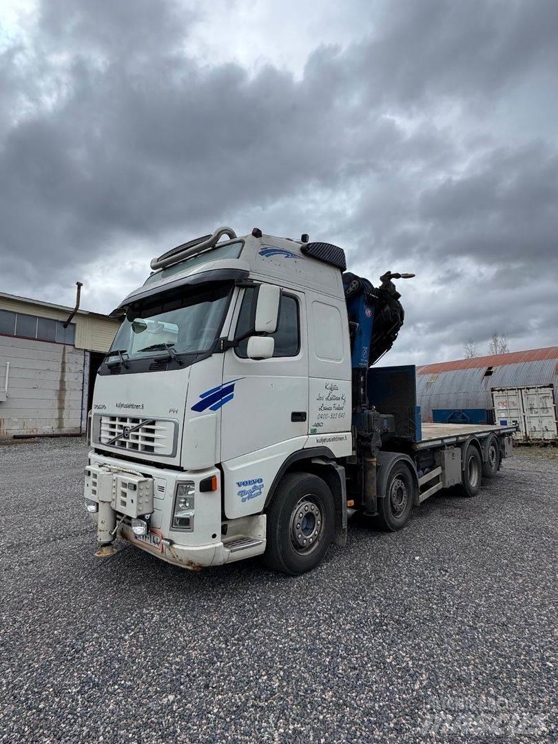 Volvo FH13 Vlakke laadvloer met kraan