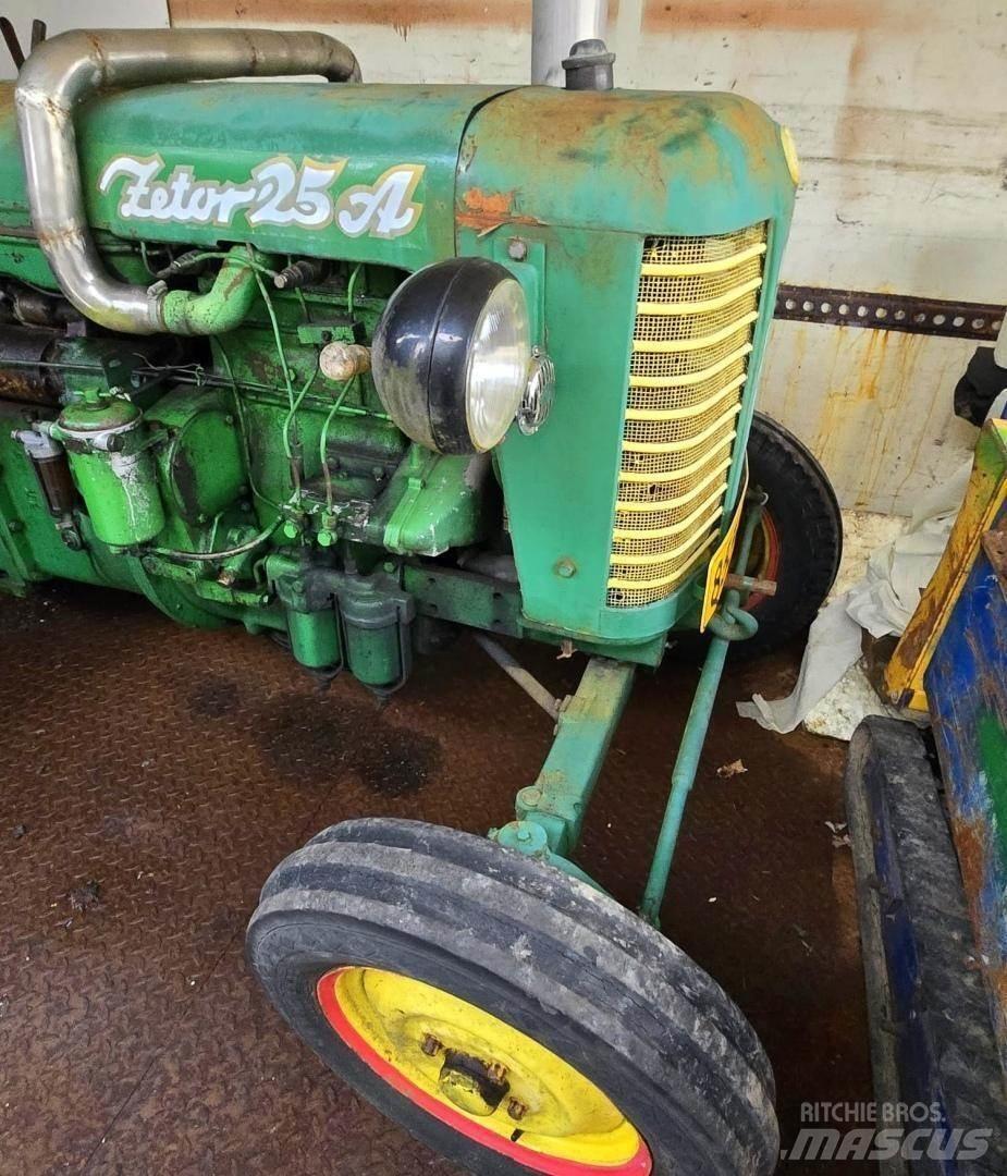 Zetor 25 A Tractoren