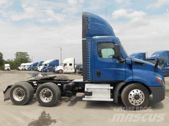 Freightliner CASCADIA 116 Trekkers