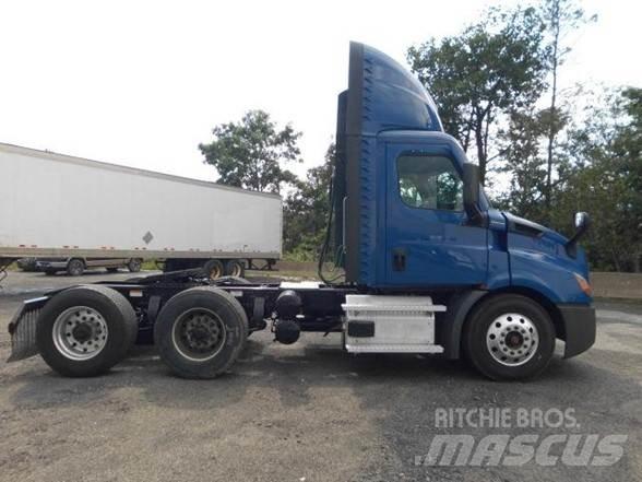 Freightliner CASCADIA 116 Trekkers