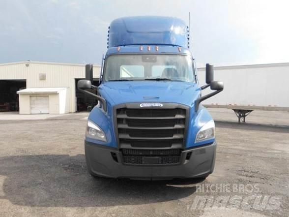 Freightliner CASCADIA 116 Trekkers