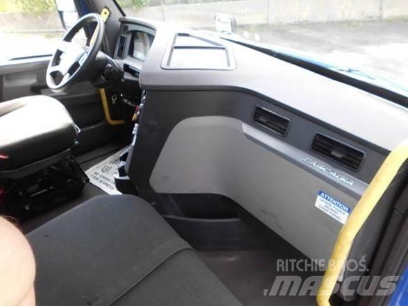 Freightliner CASCADIA 116 Trekkers