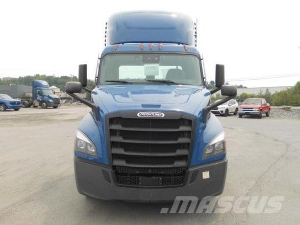 Freightliner CASCADIA 116 Trekkers