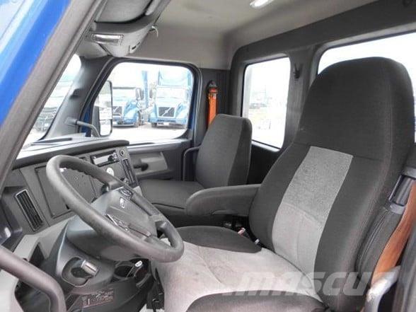 Freightliner CASCADIA 116 Trekkers