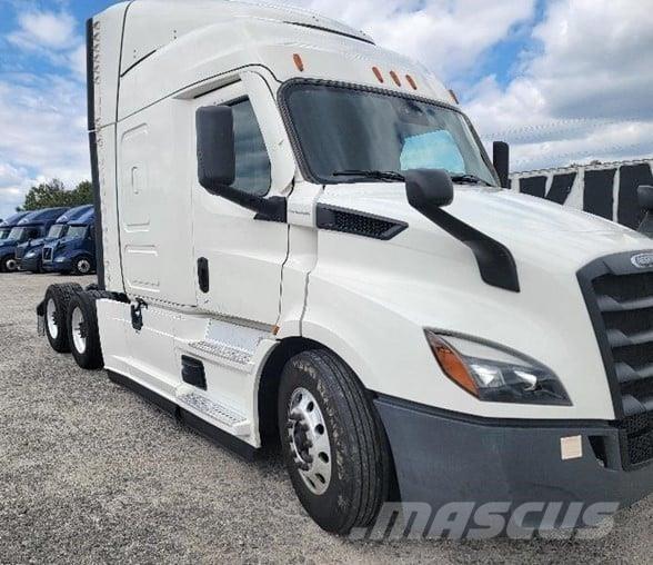 Freightliner CASCADIA 116 Trekkers