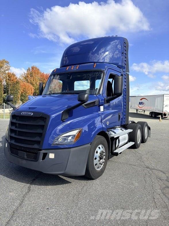Freightliner CASCADIA 116 Trekkers