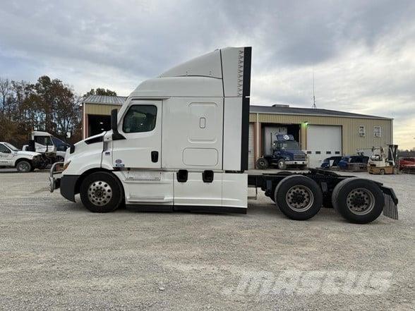 Freightliner CASCADIA 116 Trekkers