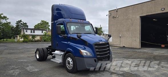 Freightliner CASCADIA 116 Trekkers