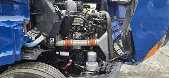 Freightliner CASCADIA 116 Trekkers