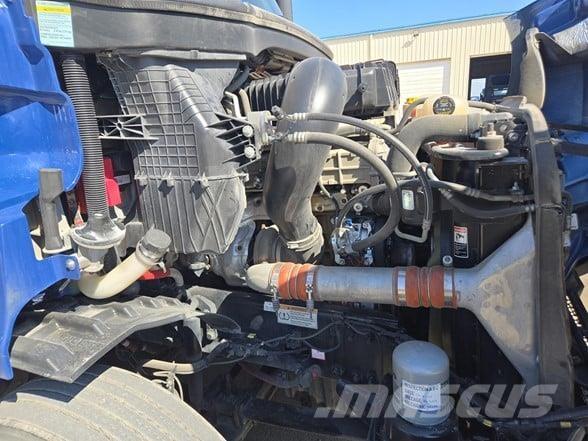 Freightliner CASCADIA 116 Trekkers