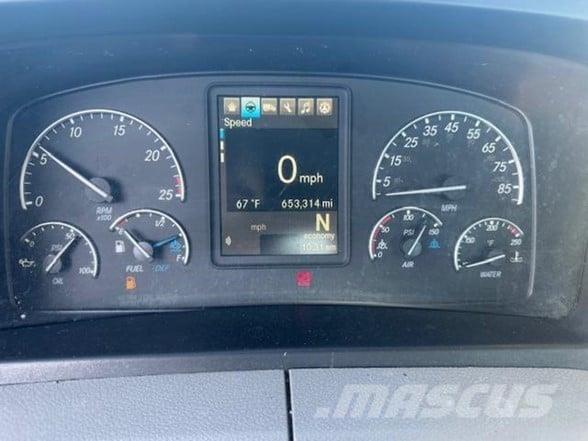 Freightliner CASCADIA 116 Trekkers