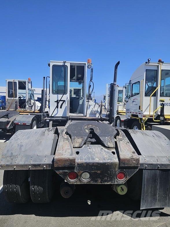 Kalmar OTTAWA 4X2 OFF-ROAD Terminaltrekkers