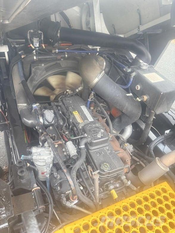 Kalmar OTTAWA 4X2 OFF-ROAD Terminaltrekkers