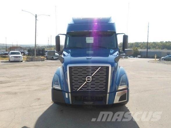 Volvo VNL64T860 Trekkers