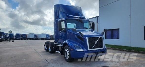 Volvo VNR64T300 Trekkers