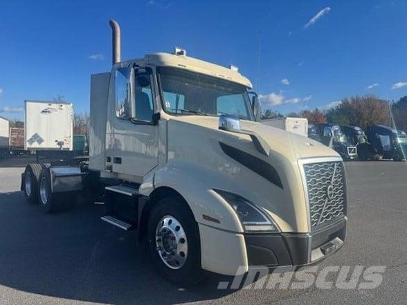 Volvo VNR64T300 Trekkers