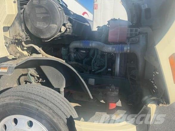 Volvo VNR64T300 Trekkers