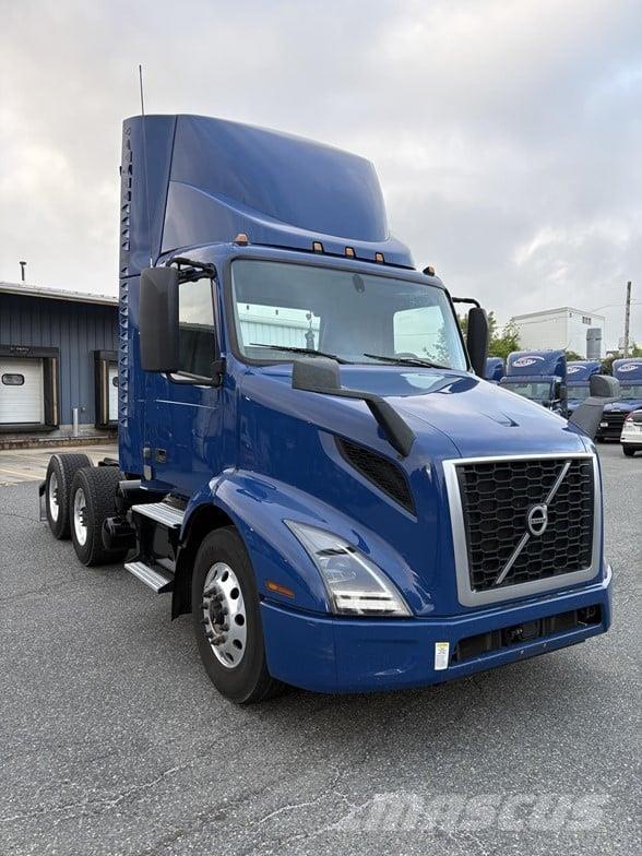 Volvo VNR64T300 Trekkers